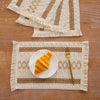 Set aus natürlichen Baumwoll-Burlap-Platzsets mit Fransen, gestreiftes Muster und goldenem Croissant.