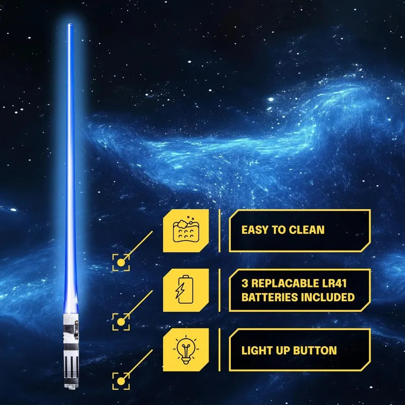 Palo de sable de luz azul LED brillando en un fondo cósmico oscuro con iconos que indican fácil limpieza, incluye baterías