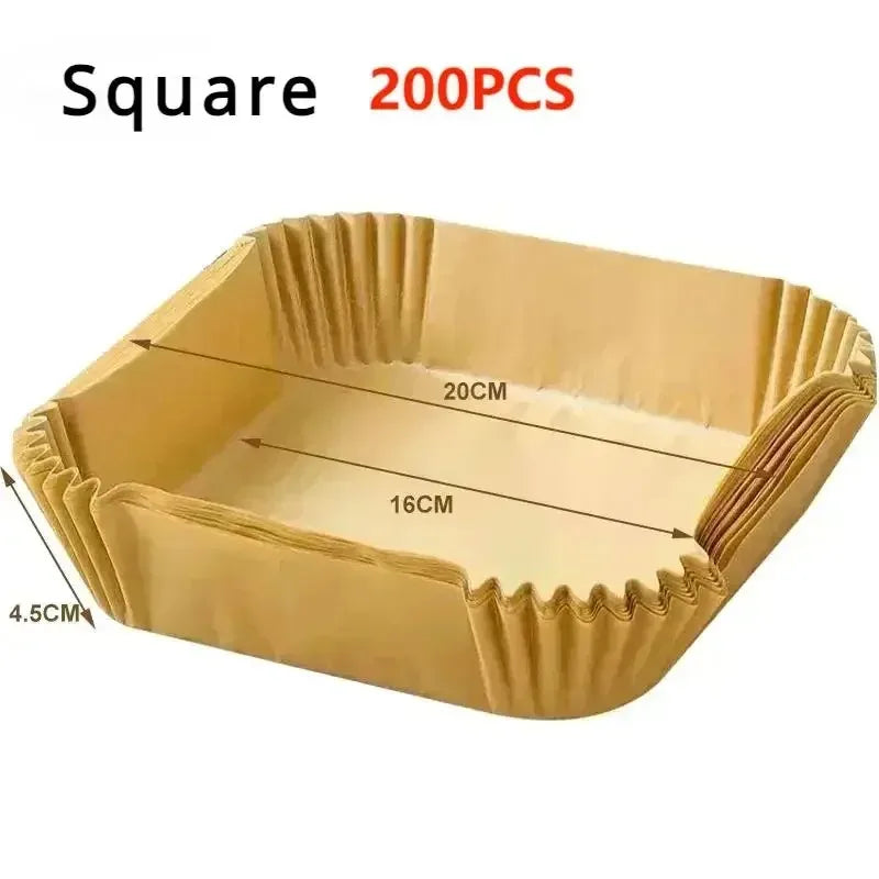 Square baking liner in beige silicone with dimensions 20cm by 16cm
