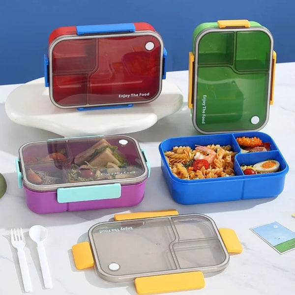 Eine Sammlung farbenfroher und klarer Bento-Lunchboxen, darunter eine rote, grüne und lila Box sowie eine klare Silikonform