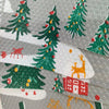 Base de licor impermeable de EVA con patrón de árboles navideños verdes y fondo blanco.