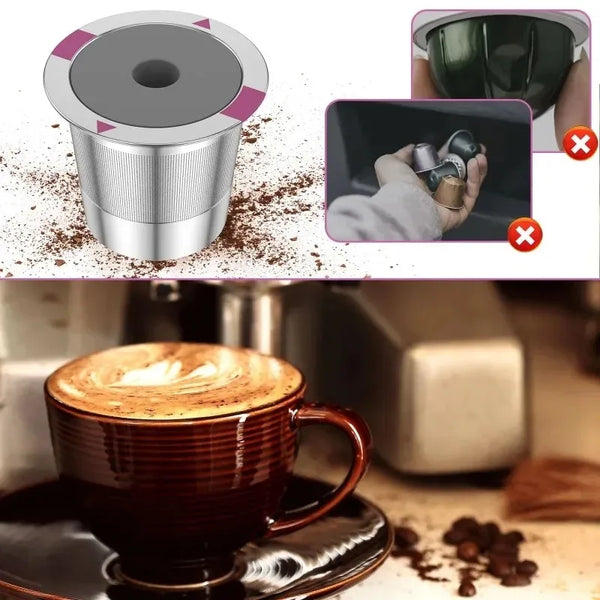 Wiederverwendbarer Edelstahl-K-Filter und eine gebrühte Kaffeetasse