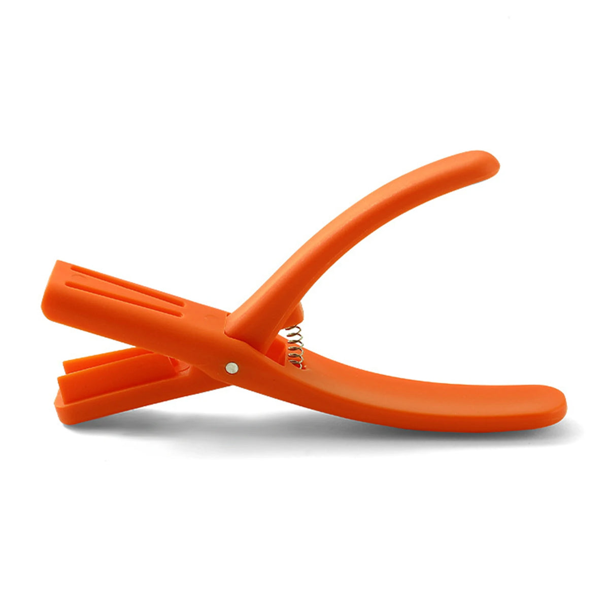 Herramienta reutilizable naranja para pelar cangrejos y langostinos.