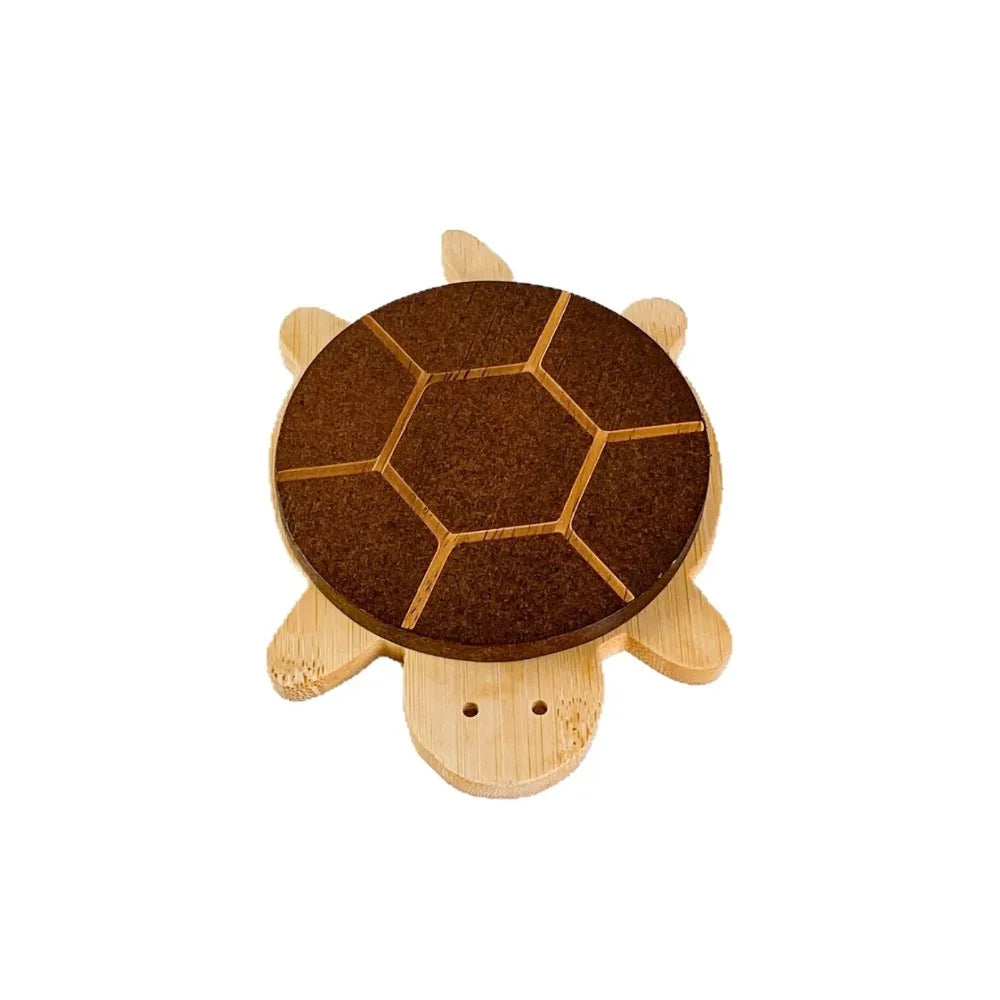 Solid wood turtle insulation mat coaster set with a brown, patterned disc.