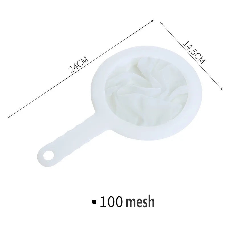 Passoire et tamis multi-mesh blancs, dimensions 14,5 cm par 24 cm