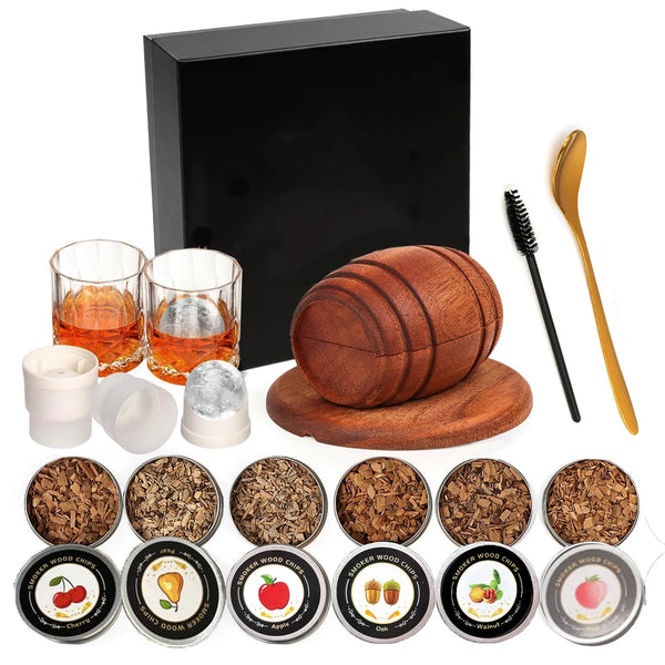 Ein Set aus Whiskey-Rauchholzspänen und zugehörigen Werkzeugen auf einer schwarzen Box.