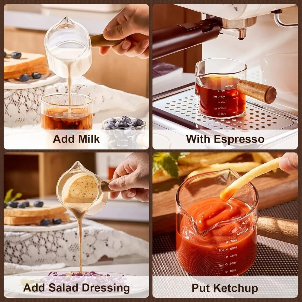 Un juego de vasos medidores de vidrio demostrando cómo añadir leche, espresso, aderezo para ensalada y kétchup a una bebida.