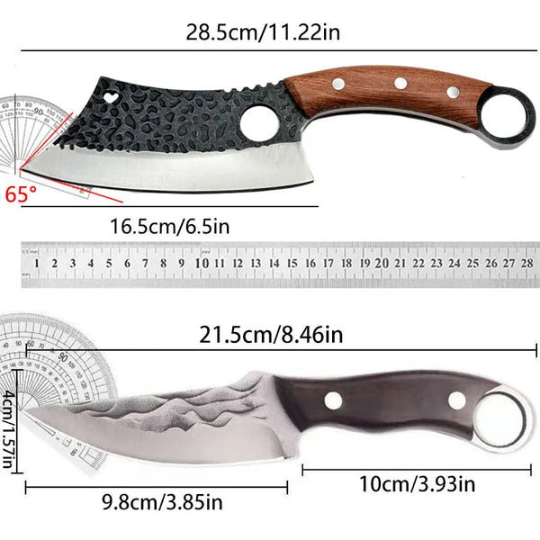 Eine handgeschmiedete Fleischschere mit schwarzem Klinge und Holzgriff, gezeigt in verschiedenen Größen.