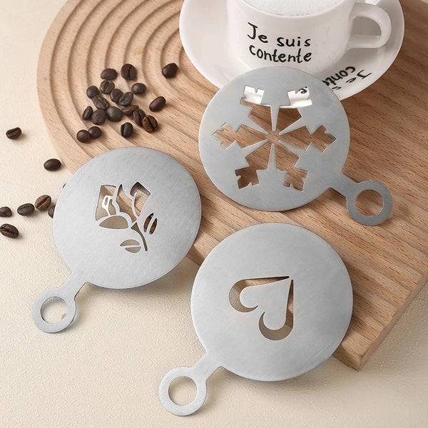 Set Edelstahl-Back- und Barista-Stencils mit floralen und herzförmigen Designs auf Holz