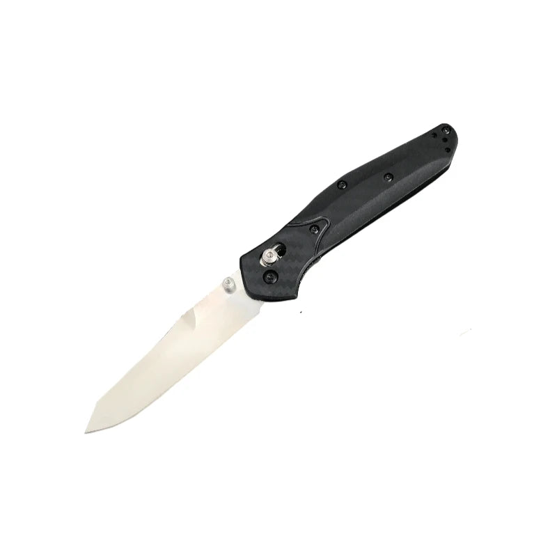 Taktisches faltbares Taschenmesser mit schwarzem Griff und silberner Klinge.
